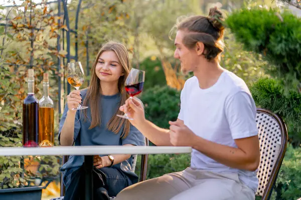 Couple Guy Girl Sitting Together Table Garden Winery Tasting Different — Stock Photo, Image