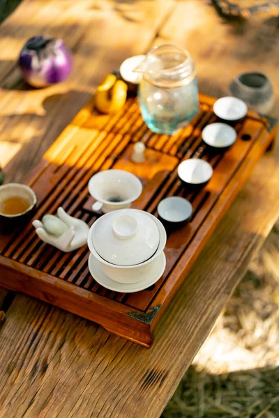 Small Bowls Made Hand Ceramics Displayed Row Wooden Tray Tea — Stock Photo, Image