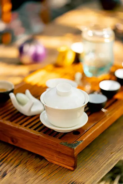 Small Bowls Made Hand Ceramics Displayed Row Wooden Tray Tea — Stock Photo, Image