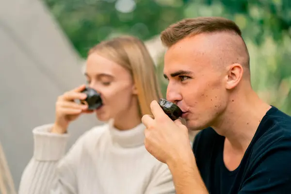 Close Shot Young Couple Man Girl Tasting Tea Bowls Tea — Stock Photo, Image