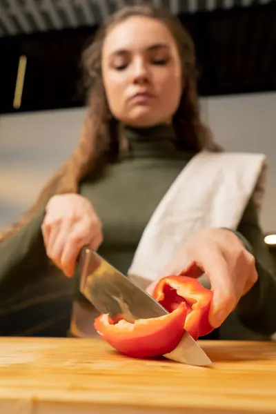 Close Young Girl Kitchen Cutting Bell Peppers Salad Board Preparing — Stock Photo, Image