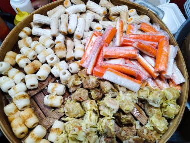 Çeşitli Kore yemekleri.