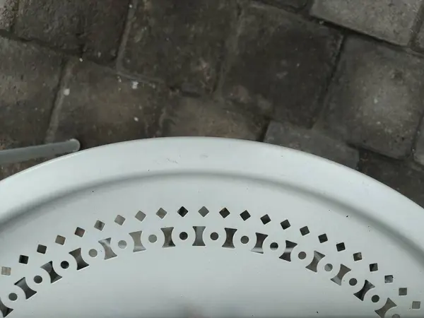 Çember şekli ve motifi olan bir tablo