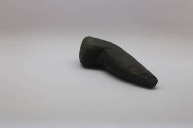 Cobek taştan yapılmış. Genellikle püre biber için kullanılır.