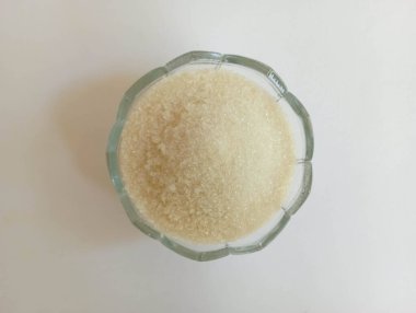 Beyaz arkaplanda şeker