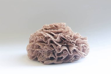 Türban için bir topuz oluşturan kumaş oluşturma