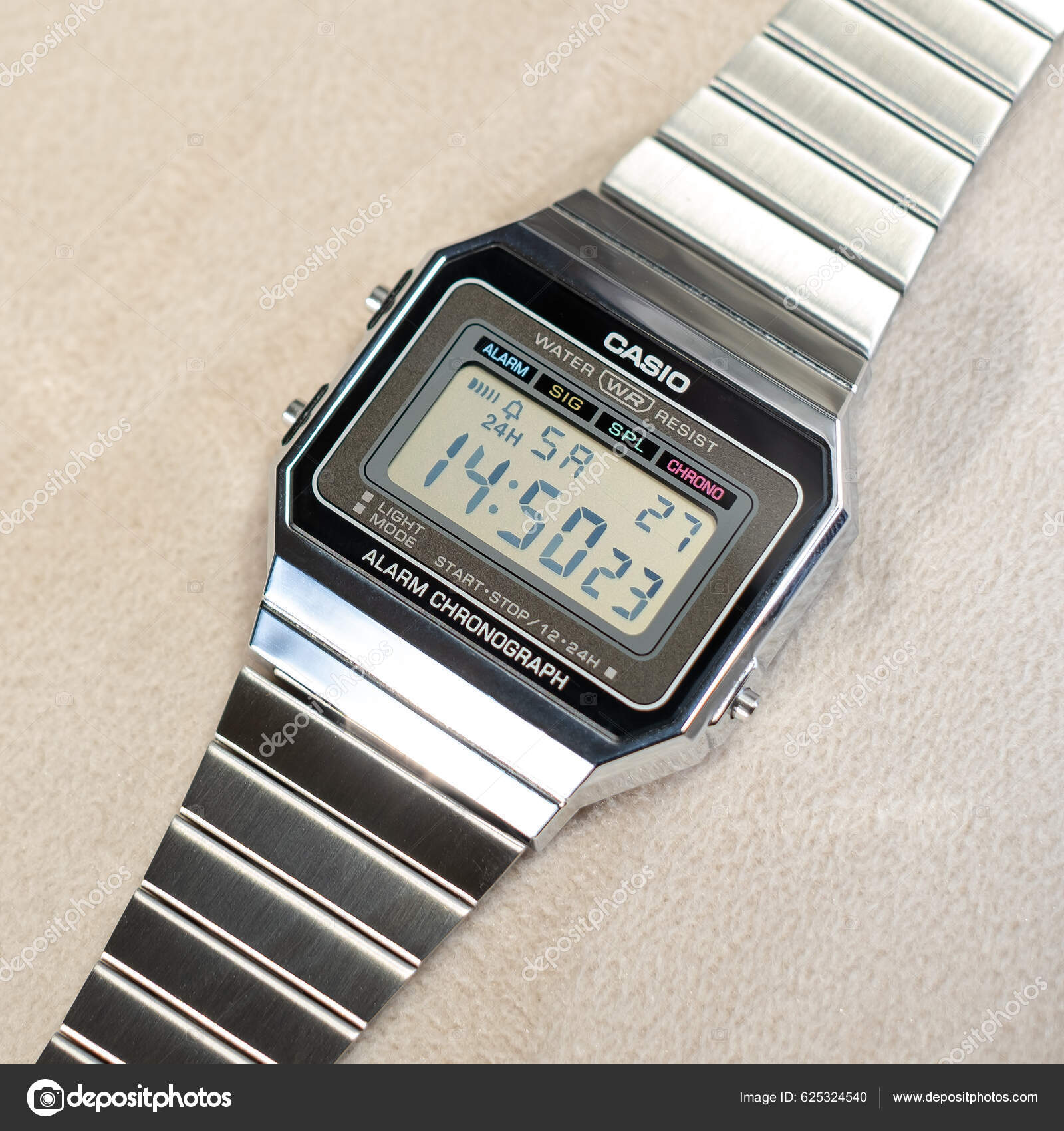 Istanbul Turkey November 2022 Close Casio A700W 1Adf Retro Steel – Stock  Editorial Photo © cihangirstock #625324540