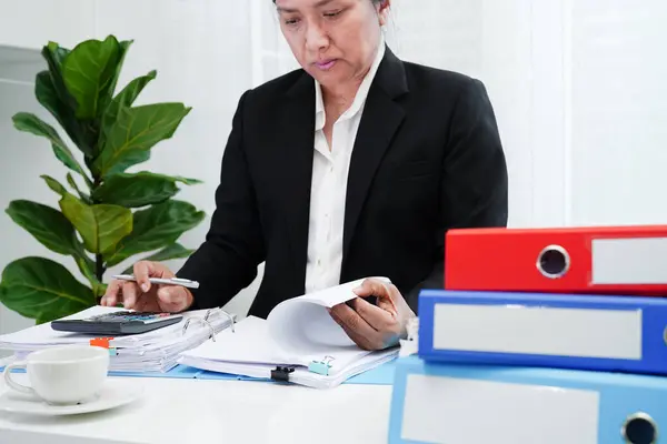 Business Woman Busy Working Documents Office — Fotografia de Stock