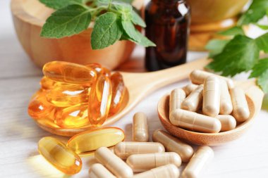 Temel Yağ, Alternatif ilaç bitkisel organik, mineral, bitkisel yapraklı ilaç sağlıklı yaşam için doğal takviyeler.