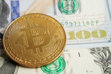ABD doları üzerindeki altın bitcoin ticari ve ticari para, dijital para, sanal kripto para, engelleme teknolojisi için para banknotları.