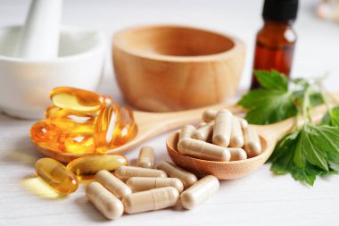 Temel Yağ, Alternatif ilaç bitkisel organik, mineral, bitkisel yapraklı ilaç sağlıklı yaşam için doğal takviyeler.