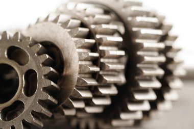 Metal dişli tekerlek motor araba ve bisiklet, mekanik endüstrisi konsepti. 
