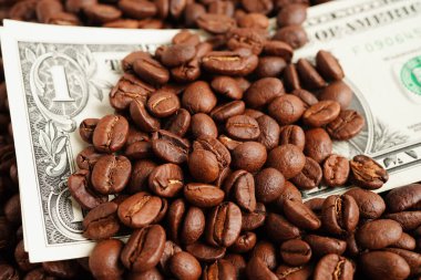 Kahve çekirdekleri üzerinde alışveriş sepeti ihracat veya ithalat için internetten alışveriş..