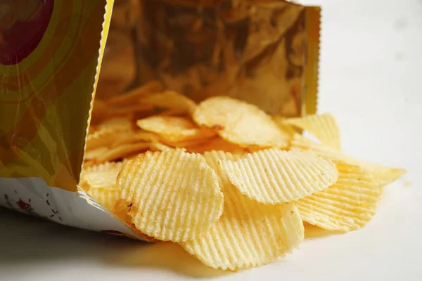 Potato Chips Open Bag Delicious Bbq Seasoning Spicy Crips Thin — Stockfoto