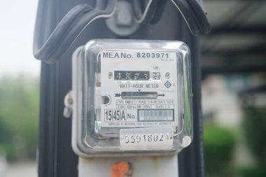 Ev ve ofisteki enerji maliyeti için elektrik ölçüm sayacı.