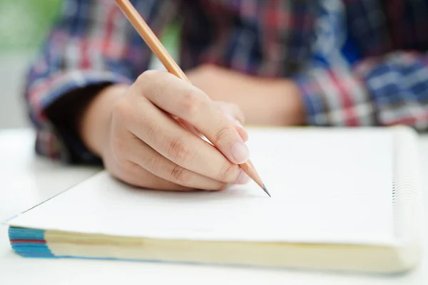 Asiatico Adolescente Studente Scrivere Compiti Casa Lezione Studio Esame Line — Foto Stock