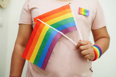 LGBT bayrağı, gökkuşağı rengi aşk sembolü, Haziran ayının gurur ayı, vektör illüstrasyonu. 