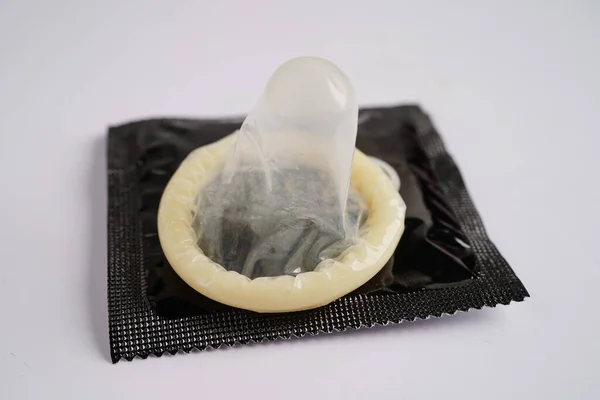 Condom Prevent Infection Safe Sex Birth Control — Stock Photo, Image