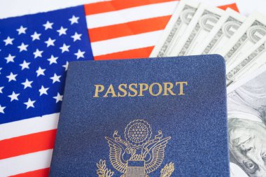 ABD pasaportu ve ABD doları, Amerika Birleşik Devletleri vatandaşı..