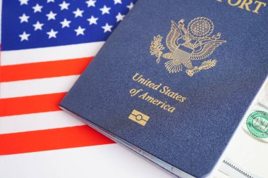 ABD pasaportu ve ABD doları, Amerika Birleşik Devletleri vatandaşı..