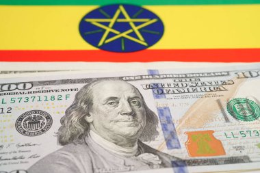 ABD doları banknotlu Etiyopya bayrağı, finans bankacılığı kavramı.
