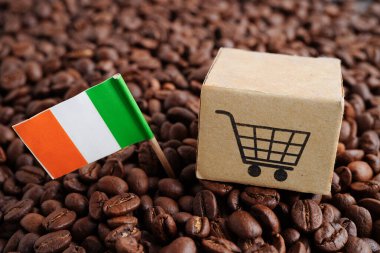 Kahve çekirdekleri üzerinde İrlanda bayrağı, İnternet üzerinden gıda ihracatı veya ithalatı için alışveriş.