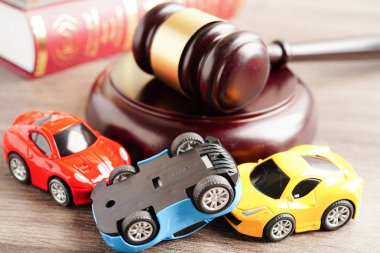 Bangkok, Tayland 15 Mart 2023 Araba kazası davası ve sigorta,.