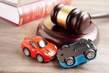 Bangkok, Tayland 15 Mart 2023 Araba kazası davası ve sigorta,.