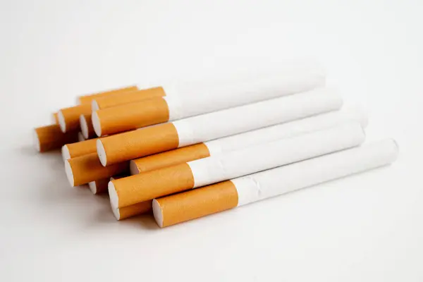 Cigarro Tabaco Rolo Papel Com Tubo Filtro Não Fumar Conceito — Fotografia de Stock