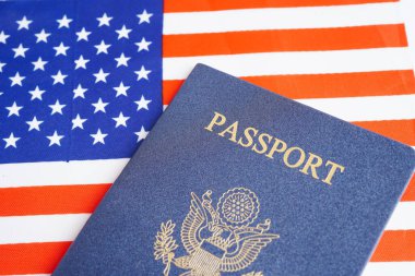 Amerikan pasaportu beyaz arka planda izole edildi, Amerika Birleşik Devletleri vatandaşı. 