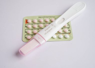 Doğum kontrol hapları içeren hamilelik testi yumurtlama günü, fetüs, doğum, doğum.