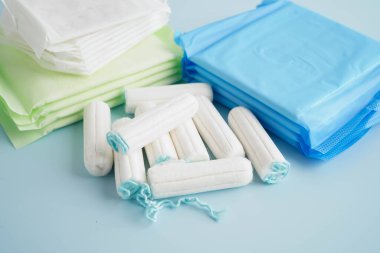 Kadın adet döngüsü koruması için hijyenik temizlik ayarlandı.