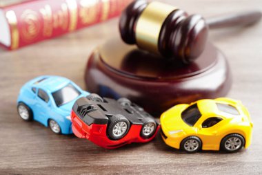 Bangkok, Tayland 15 Mart 2023 Araba kazası davası ve sigorta,.