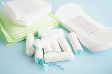 Kadın adet döngüsü koruması için hijyenik temizlik ayarlandı.