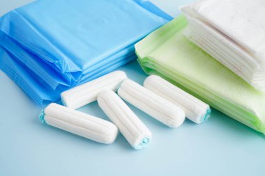 Kadın adet döngüsü koruması için hijyenik temizlik ayarlandı.