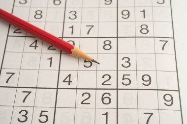 Sudoku bulmacası, yaşlı hastada Alzheimer hastalığının gelişmesi için beyni genç tutmak adına oynanacak bir oyun..