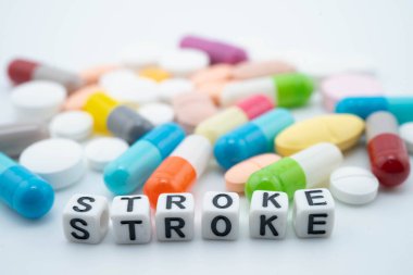 İlaç ve ilaç ile kelime vurun..