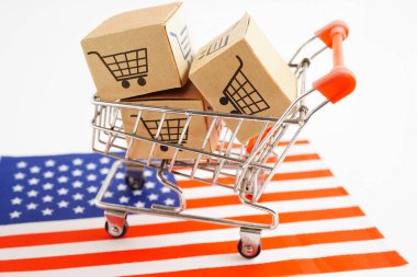 Çevrimiçi alışveriş, Amerikan bayrağında alışveriş arabası kutusu, ithalat ihracat, finans ticareti.