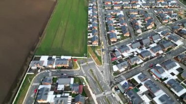 San Javier de Loncomilla Şili 'nin güneyi, Maule evlerin üzerinde uçuyor