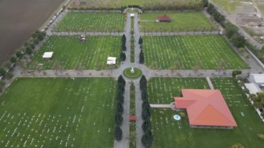 San Javier de Loncomilla mezarlığı Şili Maule caddeleri insansız hava aracından uçuyor.