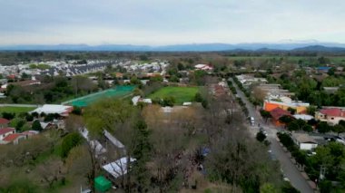 San Javier de Loncomilla Şili Maule caddeleri insansız hava aracından uçuyor.