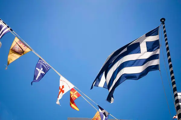 Yunan bayrakları ve Yunan bayrakları. 3d oluşturma