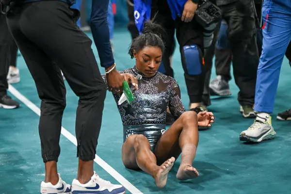 PARIS, FRANCE-28 Temmuz: ABD 'li Simone Biles, Paris 2024' teki Bercy Arena Olimpiyat Oyunları 'nda ikinci günde Artistik Jimnastik Kadın Seçmeleri' nin peşinde.