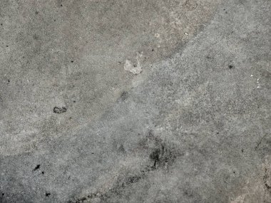 Beyaz grunge lekeleri ve sınır grisi arkaplanı olan yumuşak harmanlanmış fırça darbelerindeki soyut pürüzlü pürüzlü pürüzlü doku. Çizik ve çatırtı içeren arka plan veya doku. Kraterleştirilmiş duvar dokusu arka plan, grunge desen arka plan..