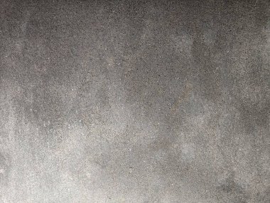Siyah ve beyaz titreşimli tamamlanmamış duvar. Eski beton duvarın dokusu. Açık gri renkli çimento desenli beton duvar. Gri pastel, sert, çatallı beton, beton, alçıdan duvar, düz, soluk arkaplan boyalı..