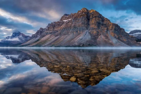 Panoramic Mountain Reflections Στη Λίμνη Τόξο — Φωτογραφία Αρχείου