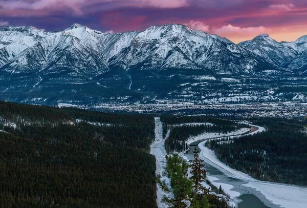 Canmore Dağı Vadisi Nde Kış Gündoğumu — Stok fotoğraf