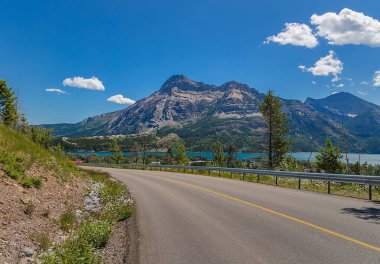 Waterton Dağları Yolu