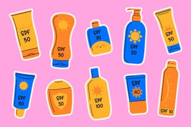 Çeşitli SPF çıkartma setleri. İzole edilmiş el kremi şişeleri. Yağ, merhem, sprey, losyon, krem. Güneş kremi, ultraviyole koruma, güzellik rutini. Yaz tasarımları ve cilt bakımı için mükemmel..