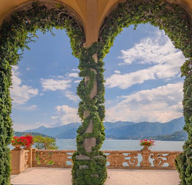 Como Gölü 'nün panoramik manzarası Villa Balbianello, İtalya